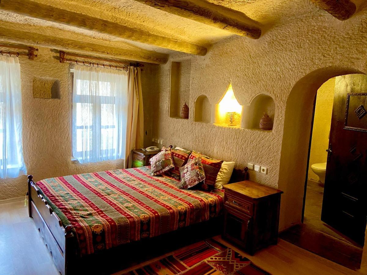 The Village Cave Hotel Göreme Rum bild
