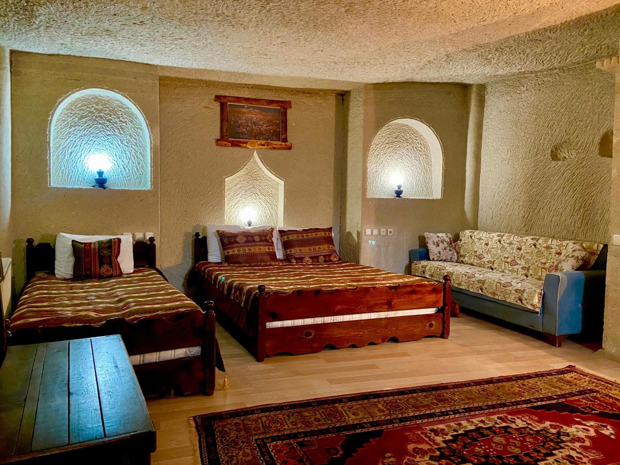 The Village Cave Hotel Göreme Rum bild
